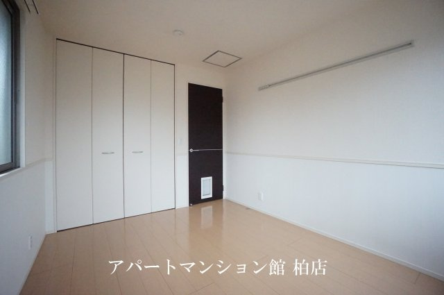 クレストパークＤの洋室