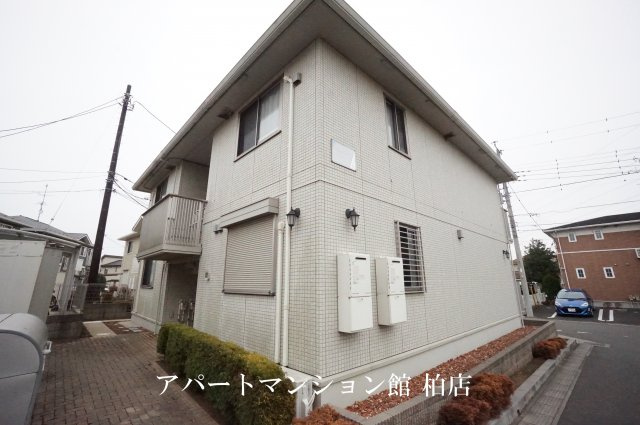 クレストパークＤ