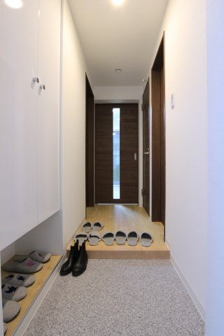 サンクラッソ垂水五色山の玄関