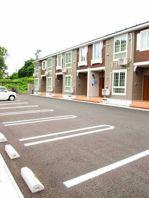 ヴィノ　ティントの駐車場