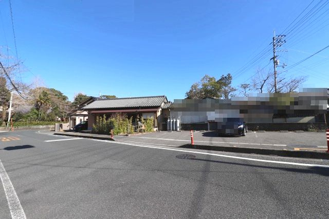 高知市長浜　売店舗の外観