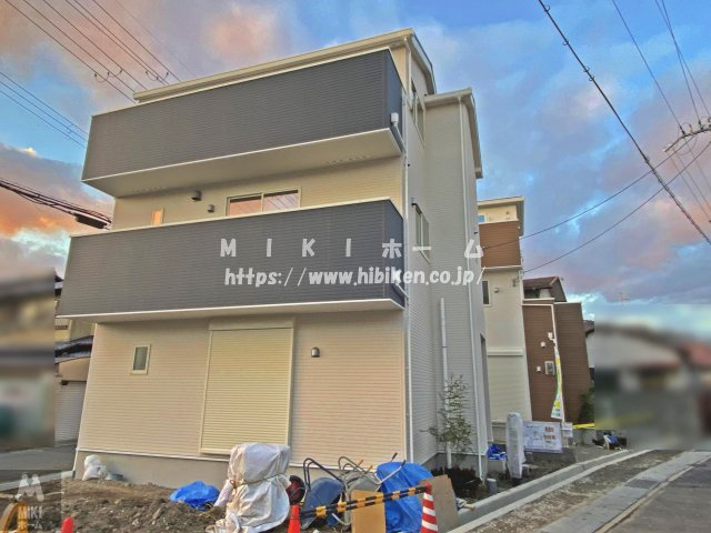 箕面市西小路2丁目　新築戸建　2区画分譲地