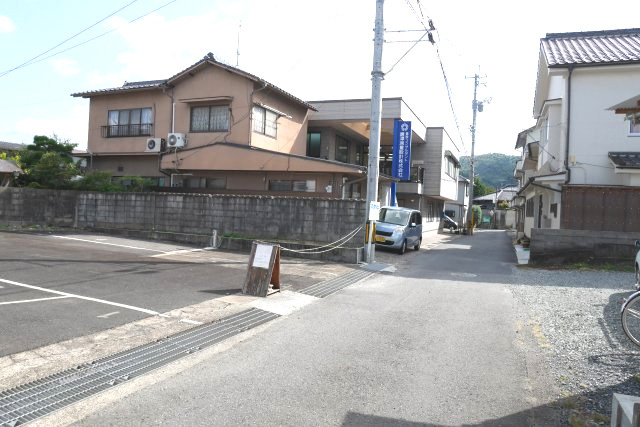 津山市南新座　土地　59坪の前面道路含む現地写真