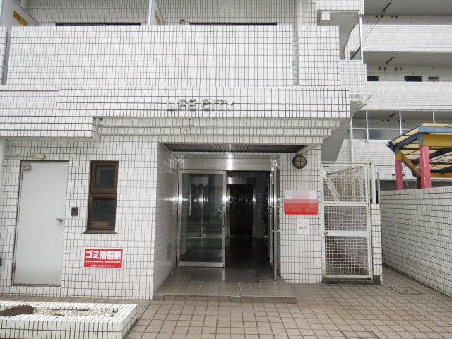 ライフシティのエントランス