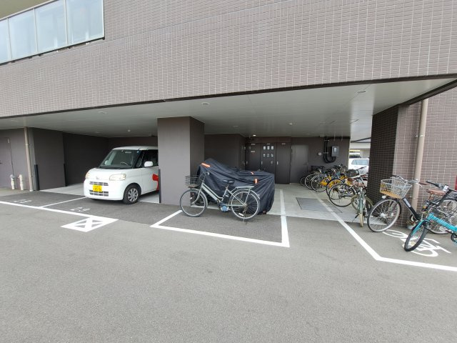 プレミアムコートりんくうの駐車場