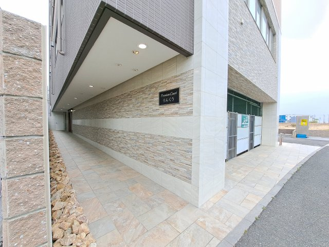 プレミアムコートりんくうのエントランス