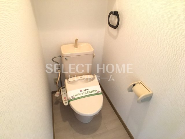 【トイレ】 | グランパス日名 | ゆったりとした空間のトイレです
同型タイプ