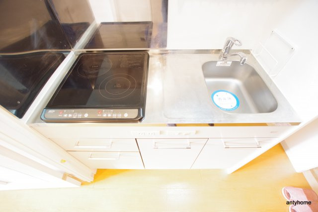SERENiTE江坂四番館　仲介手数料無料のキッチン