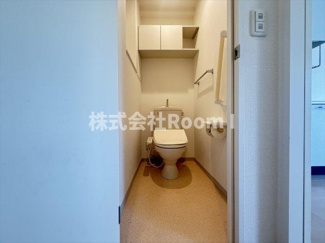 【トイレ】 | アリスマナーガーデン谷町 | 清潔感のあるトイレです
