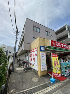 【外観】 | 2沿線利用できる「登戸」駅まで平坦な道を徒歩3分！便利な立地の3階建てマンションです♪駅近のお部屋をお探しの方におすすめ♪