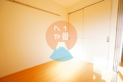 【洋室】 | クレールＭ | 明るいですね
