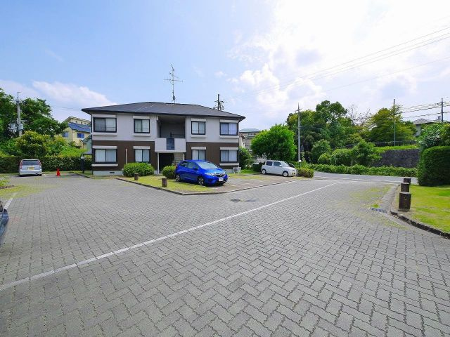 エスパシオ高の原Dの駐車場|カースペースがあります