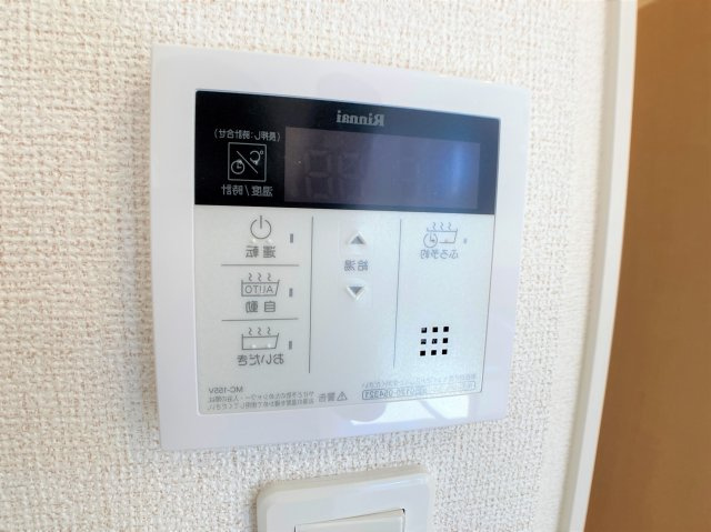 メルヘン フォレスト Bのセキュリティ|別部屋の写真を反転させたものになります。