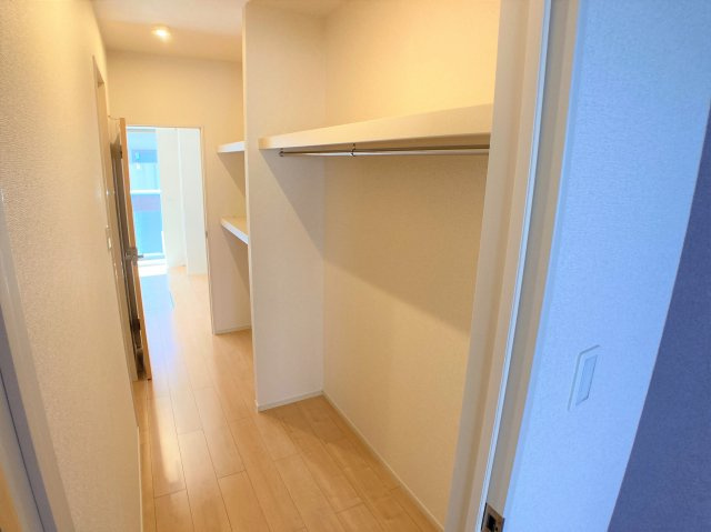 メルヘン フォレスト Bの収納|別部屋の写真を反転させたものになります。
