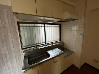 【独立洗面台】 | サンパレス八尾 | 独立洗面台、朝の身支度には欠かせません