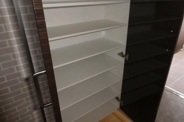 ビューティフルⅢの内装|シューズボックス