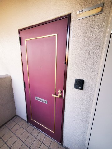 PeacH花の家の玄関