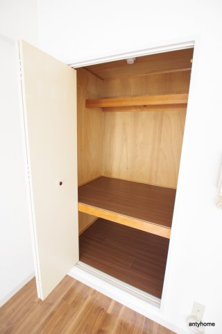 十三ホワイティ　仲介手数料無料の収納
