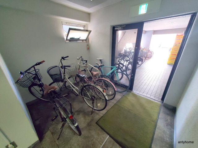 あすかビル　仲介手数料無料の駐車場