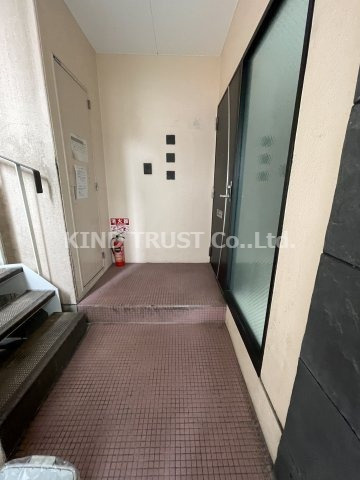 ラチチュード天七（旧サンキャッスル天七）のロビー|毎日通るロビーはこのようになっています