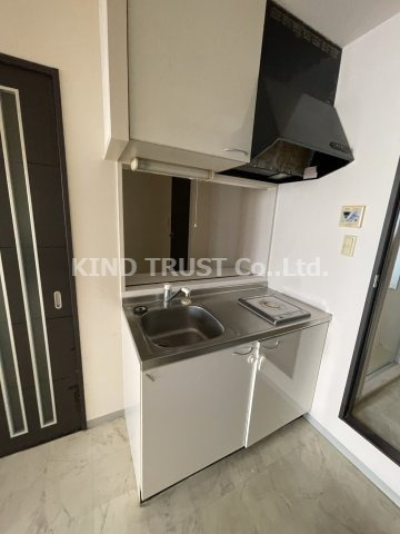 ラチチュード天七（旧サンキャッスル天七）のキッチン|きれいなキッチンです