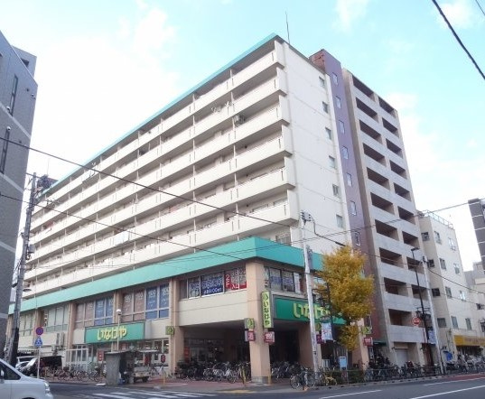 ダイアパレス鶯谷の外観