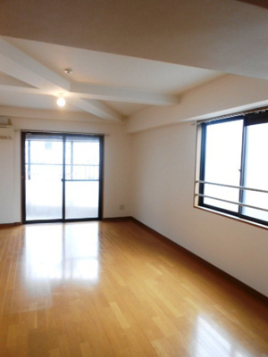 【洋室】 | ラ・メゾヌーヴ