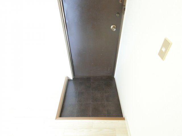 浅井ビルの玄関