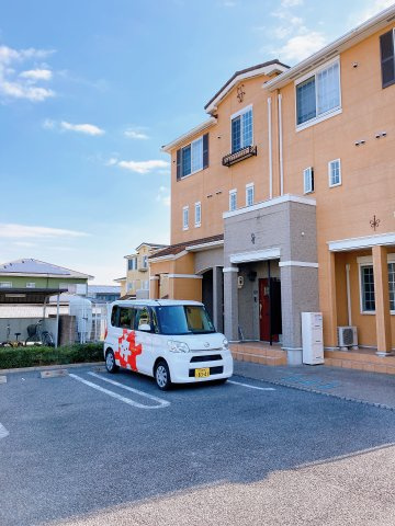 モンテローザⅠの駐車場
