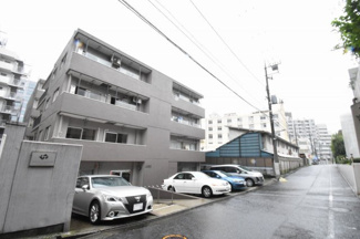【外観】 | 全居室開口部があり通風良好、明るく気持ちの良いお部屋です。
4.4帖の引戸を開放して14.4帖のリビングとしても活用できます♪