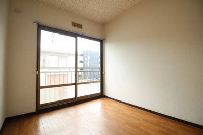 【洋室】 | エレガンス西市 E棟