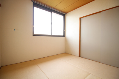 【子供部屋】 | エレガンス西市 E棟