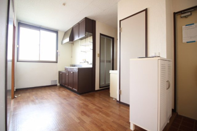 【居間・リビング】 | エレガンス西市 E棟