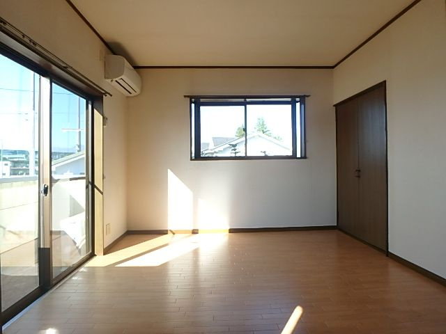 【洋室】 | レジデンス稲荷 Ｂ棟