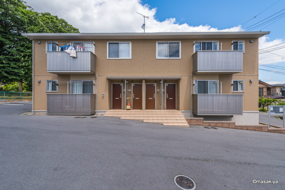 リベルテ・クレール宮の下の外観