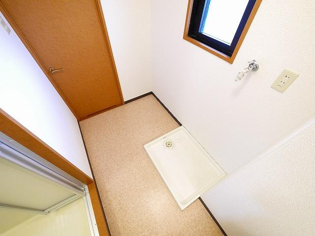 グランドールコートの洗面所|ゆったりとスペースのある洗面所