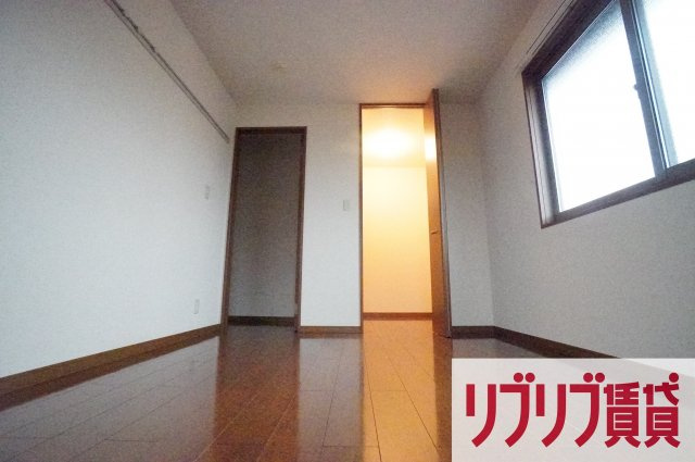 ピュア 輝の洋室