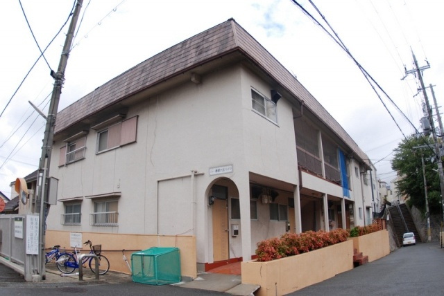 ニュー香里ヶ丘ハイツの外観