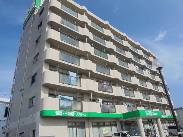 グリーンパレスの外観