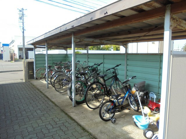 グリーンパレスの駐車場