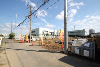 【前面道路含む現地写真】 | 海老名市中新田2丁目　No1　土地　全12区画【仲介手数料無料】 | ※10/13日現在　造成中