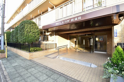 【エントランス】 | 朝日プラザ新蒲田 | JR京浜東北線・東急池上線・東急多摩川線「蒲田」駅徒歩9分。
忙しい朝が助かる立地、暮らしにゆとりが生まれます。