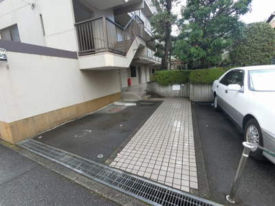 【駐車場】 | カーサ上大岡 | 平置き駐車場