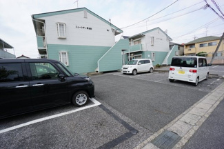 【駐車場】