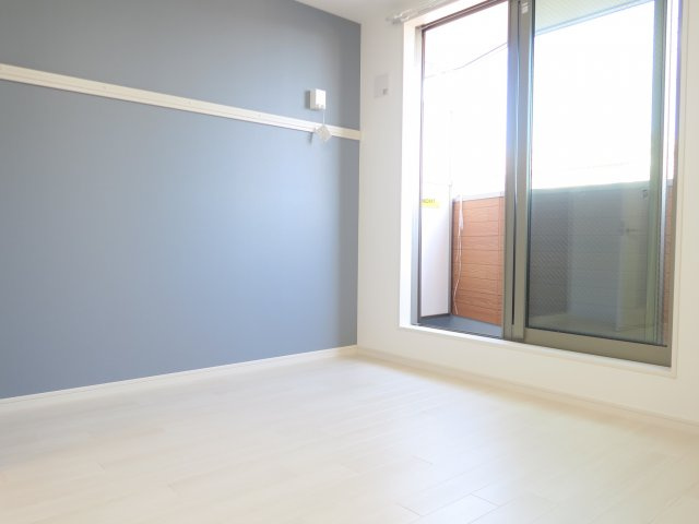 ピアンタ鬼越の洋室