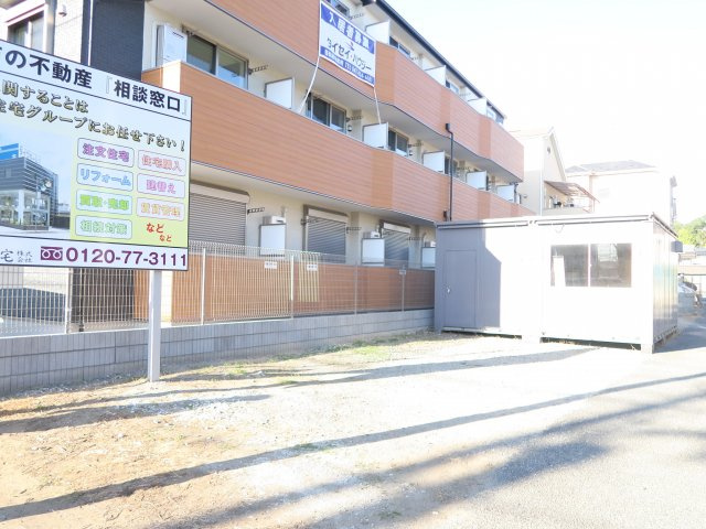 ピアンタ鬼越の駐車場