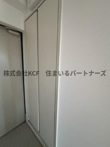 組坂ビルNo8の玄関