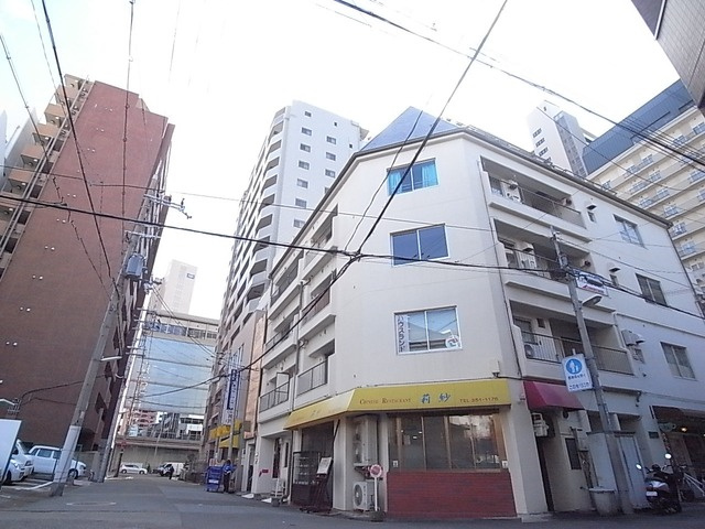 ダイヤハイツ元町の外観