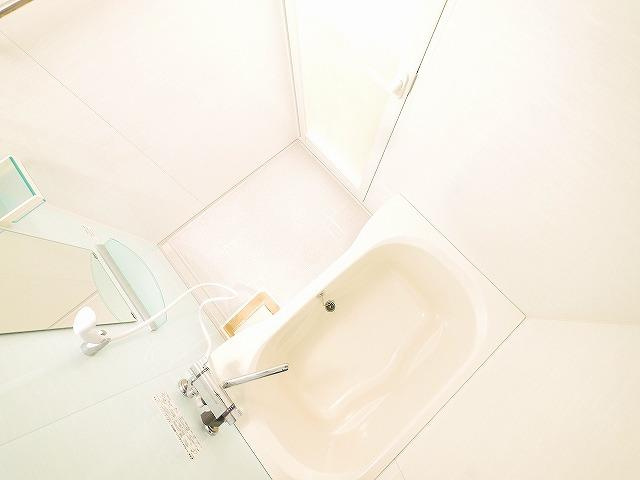 フェニックス明日香の浴室|コンパクトで使いやすいお風呂です