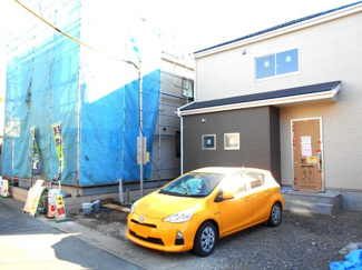 【駐車場】 | 4LDKｲﾝﾅｰﾊﾞﾙｺﾆｰと駐車並列3台。内宿駅徒歩4分。2700万円以下。ローン相談大丈夫。